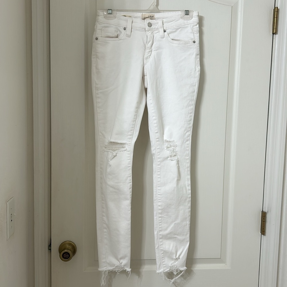 Universal Thread Rough Hem White skinny jean Sz 00/24